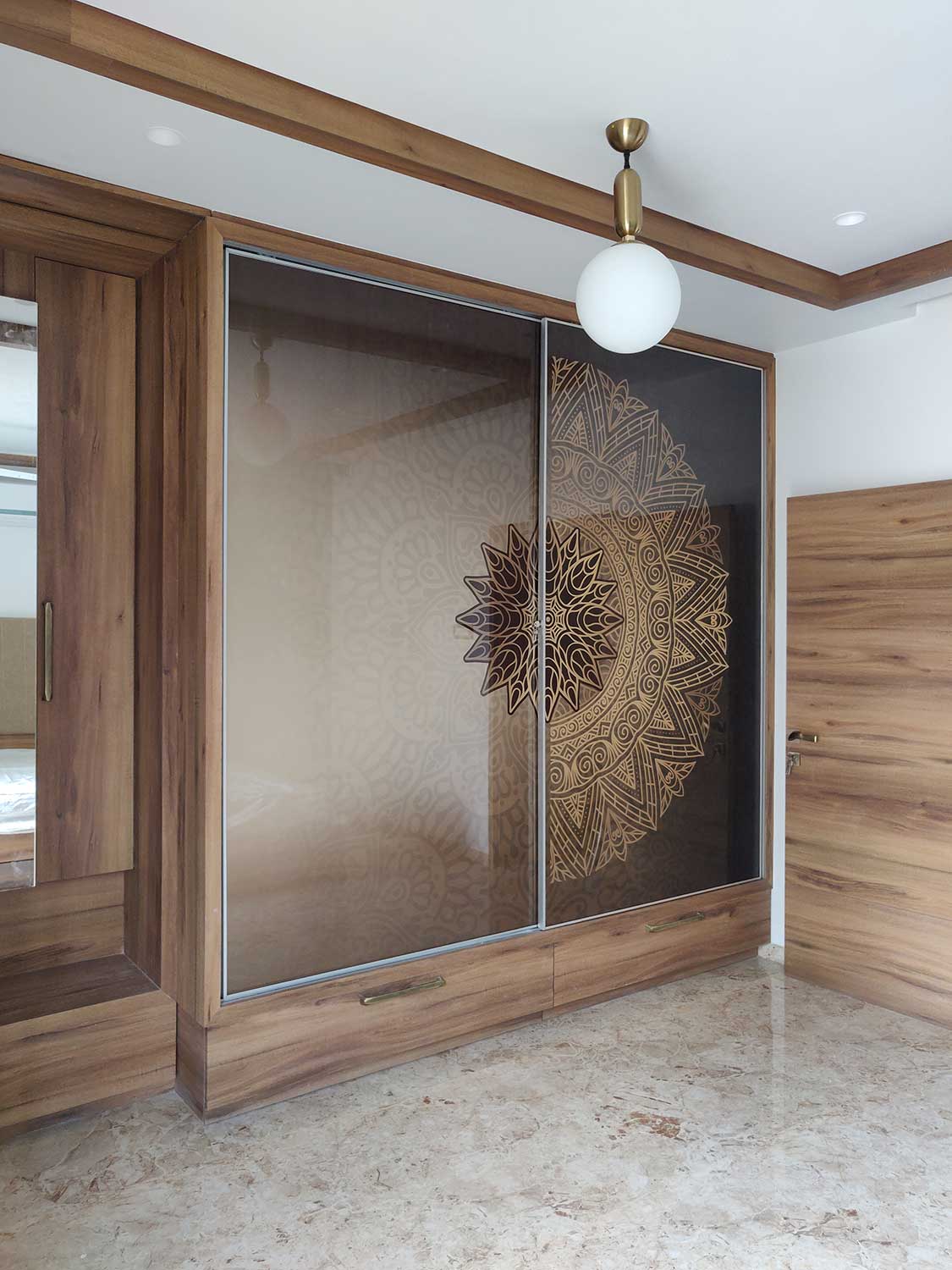 Masterbed Wardrobe